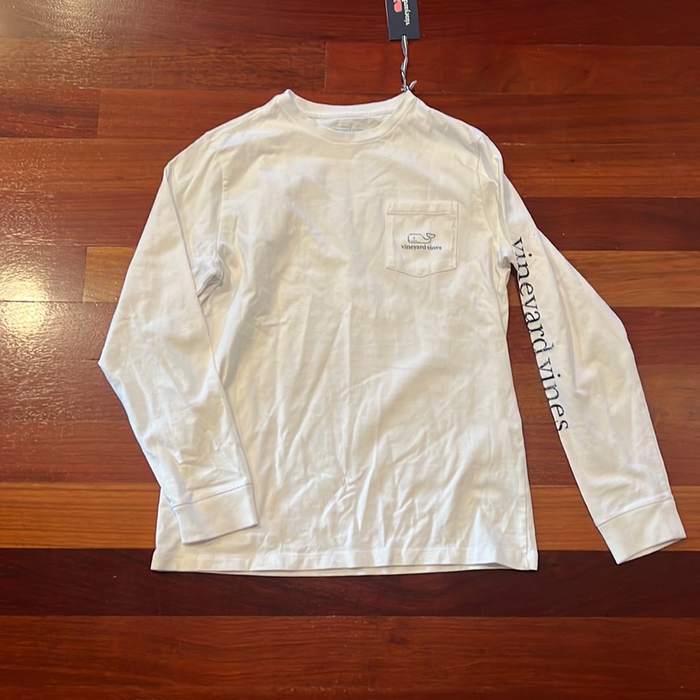 Vineyard Vines boys Large long sleeve T